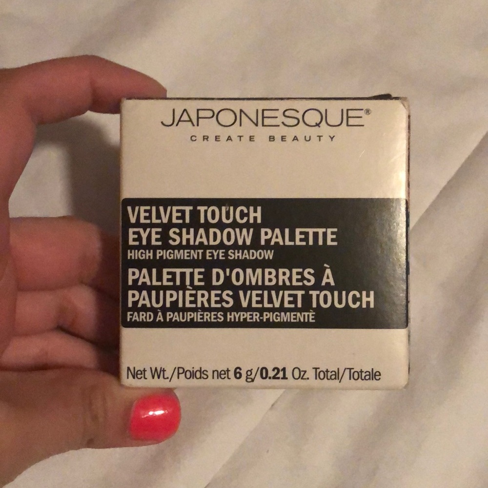 Japonesque eye shadow palette